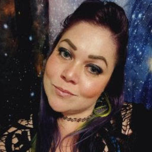 Meet your Posher, Cassandra